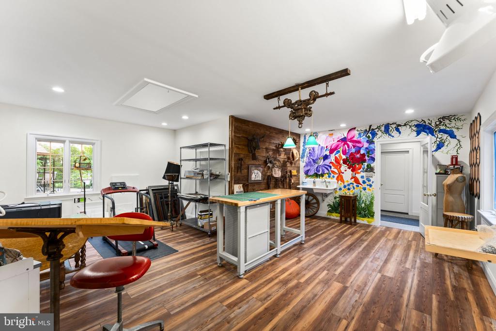 129 GREAT OAK DRIVE