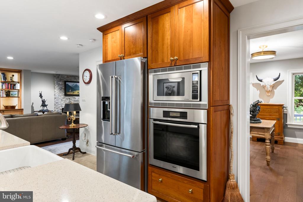 129 GREAT OAK DRIVE