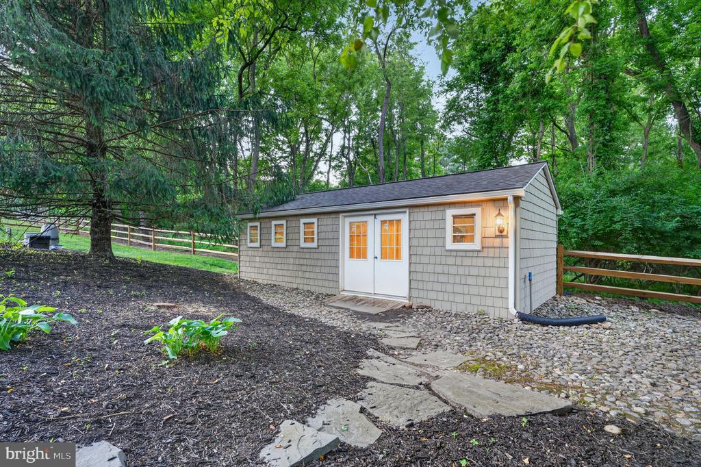 129 GREAT OAK DRIVE