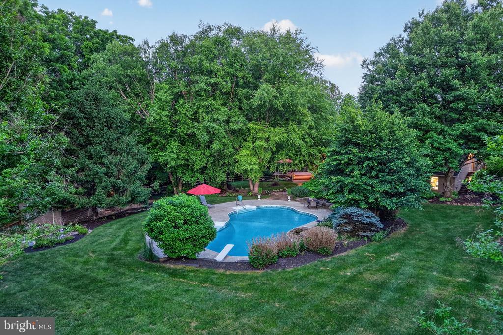 129 GREAT OAK DRIVE