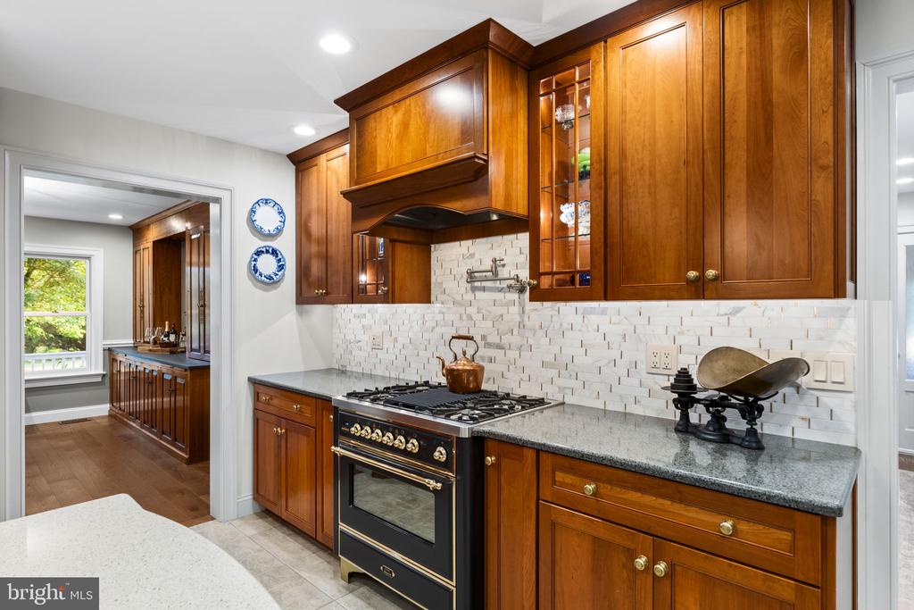 129 GREAT OAK DRIVE