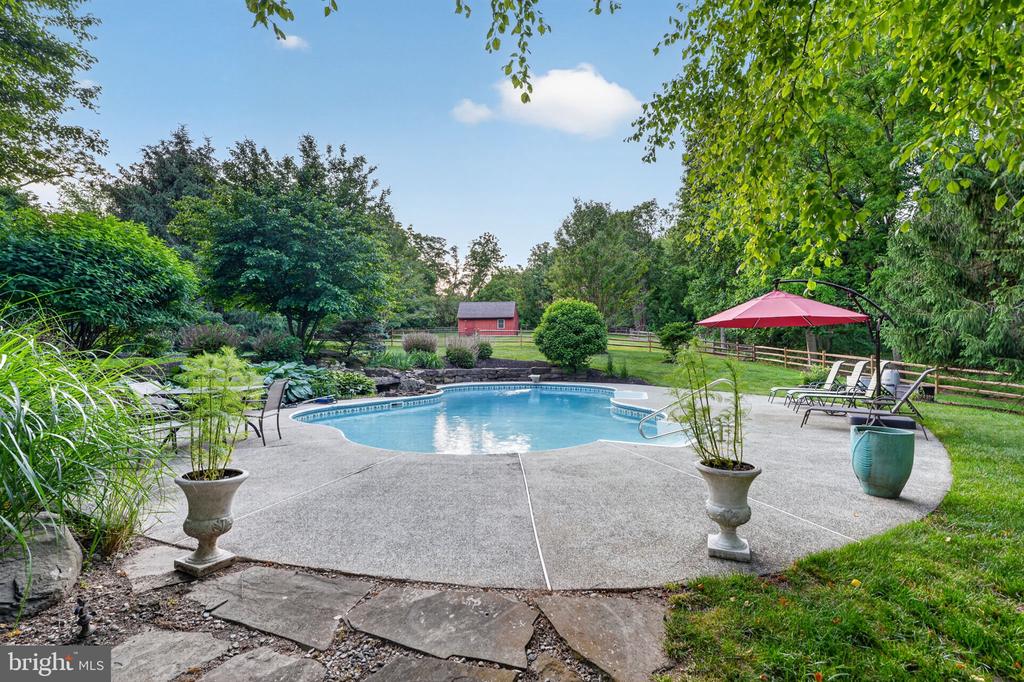 129 GREAT OAK DRIVE