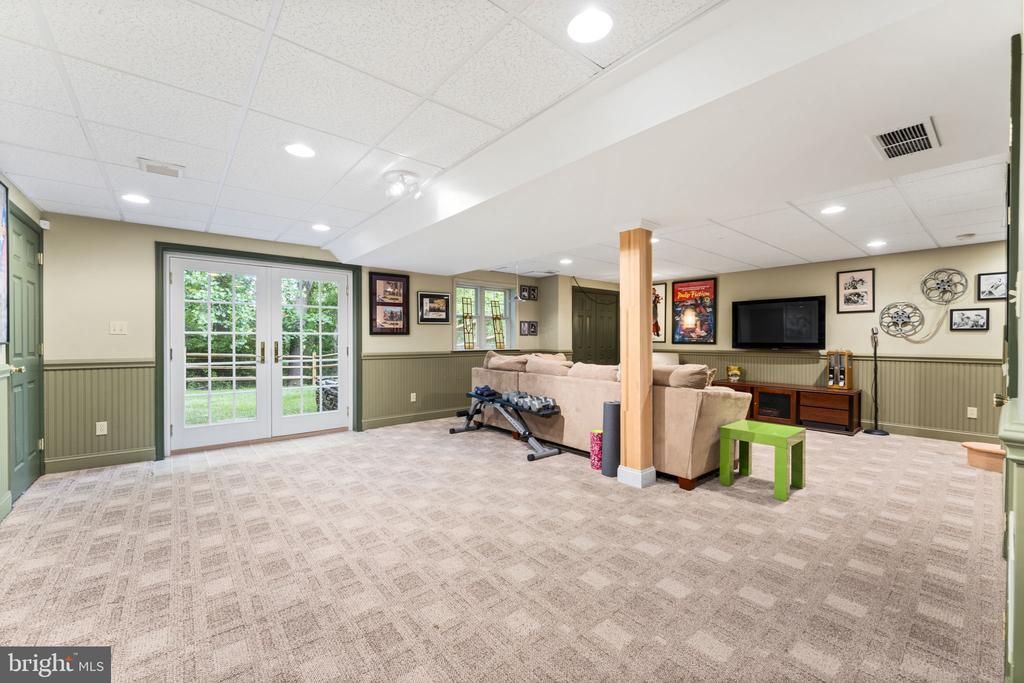 129 GREAT OAK DRIVE