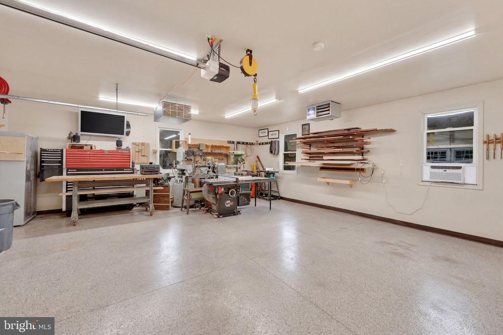 129 GREAT OAK DRIVE