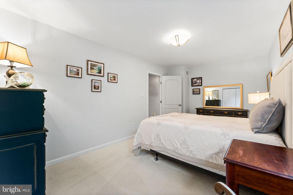 129 GREAT OAK DRIVE