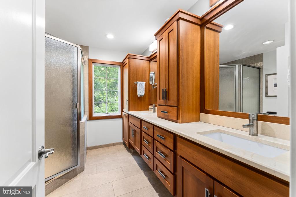 129 GREAT OAK DRIVE