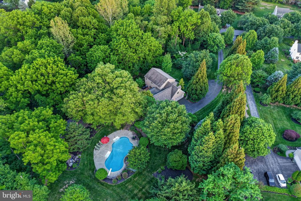 129 GREAT OAK DRIVE