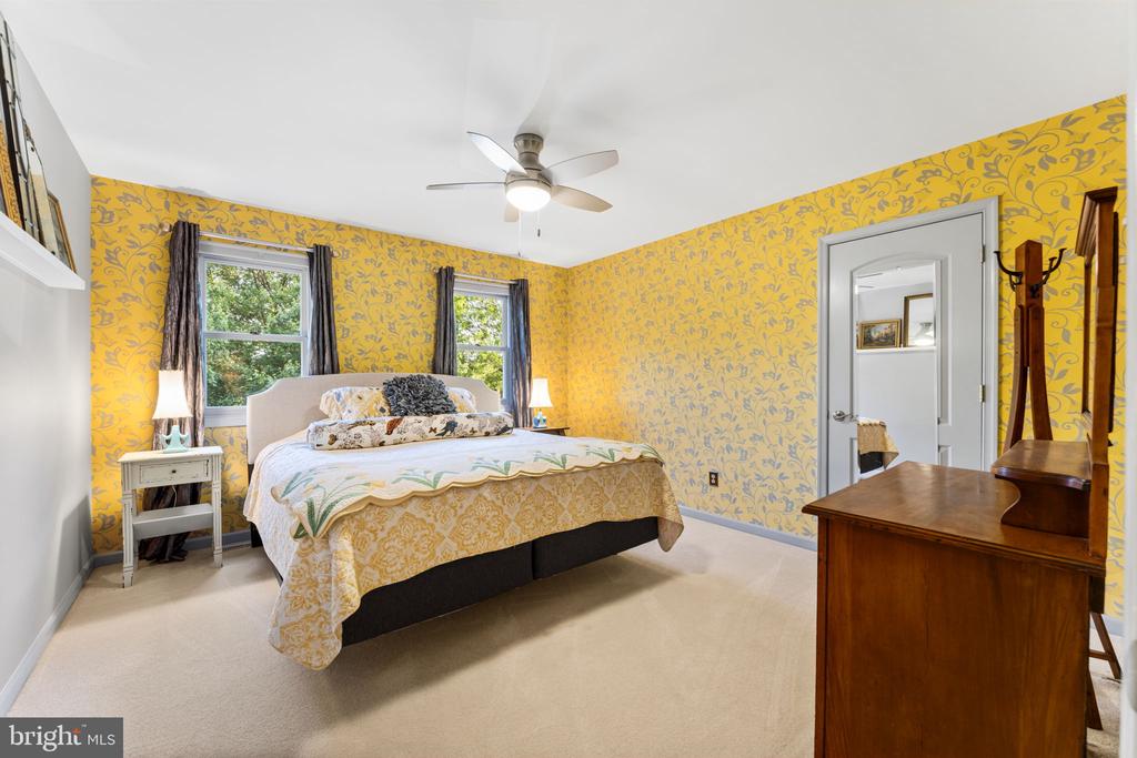129 GREAT OAK DRIVE