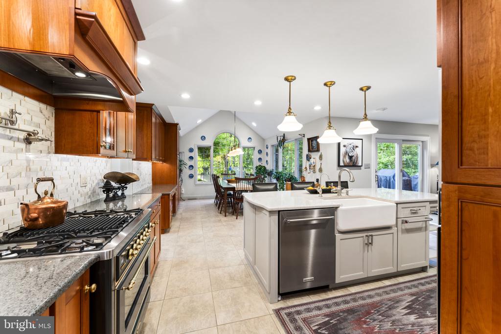 129 GREAT OAK DRIVE