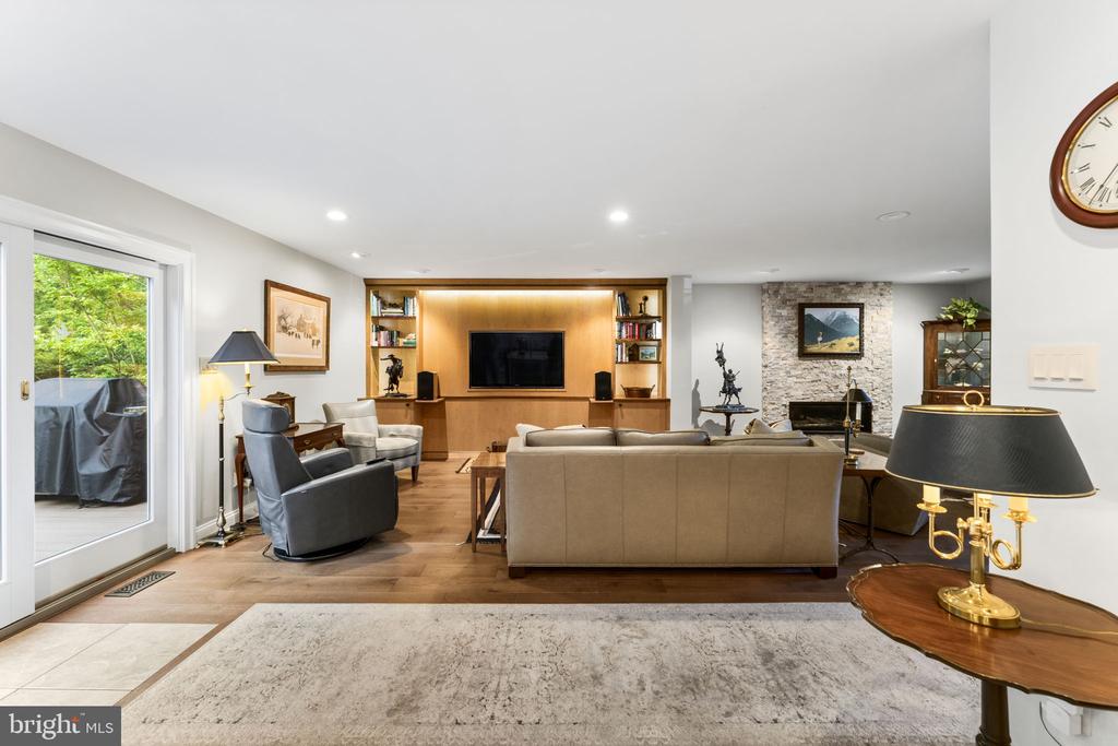 129 GREAT OAK DRIVE