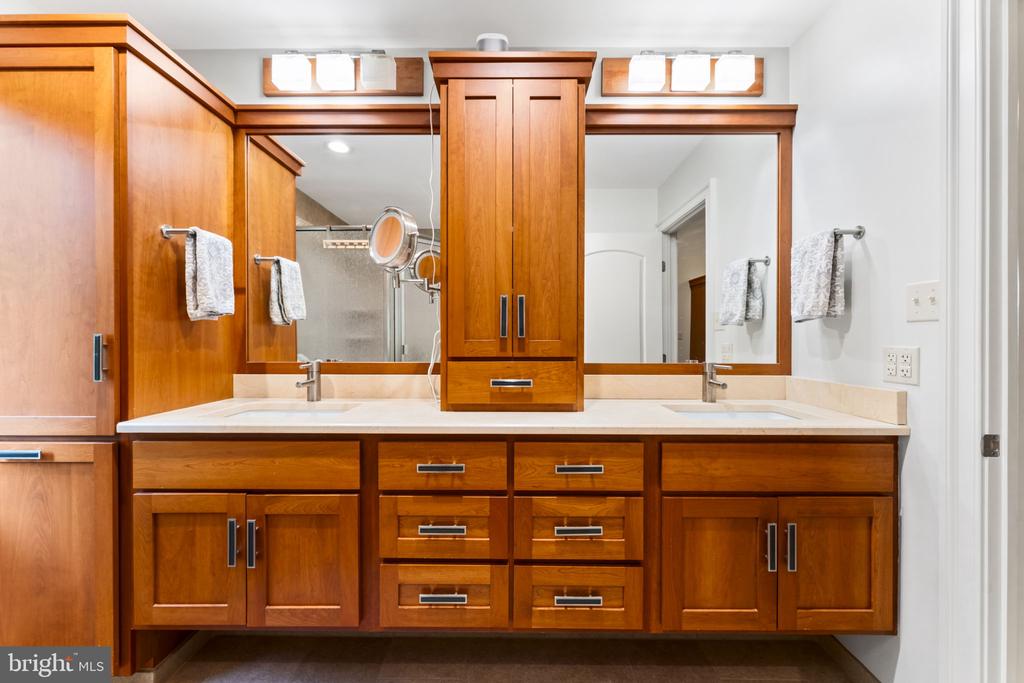 129 GREAT OAK DRIVE
