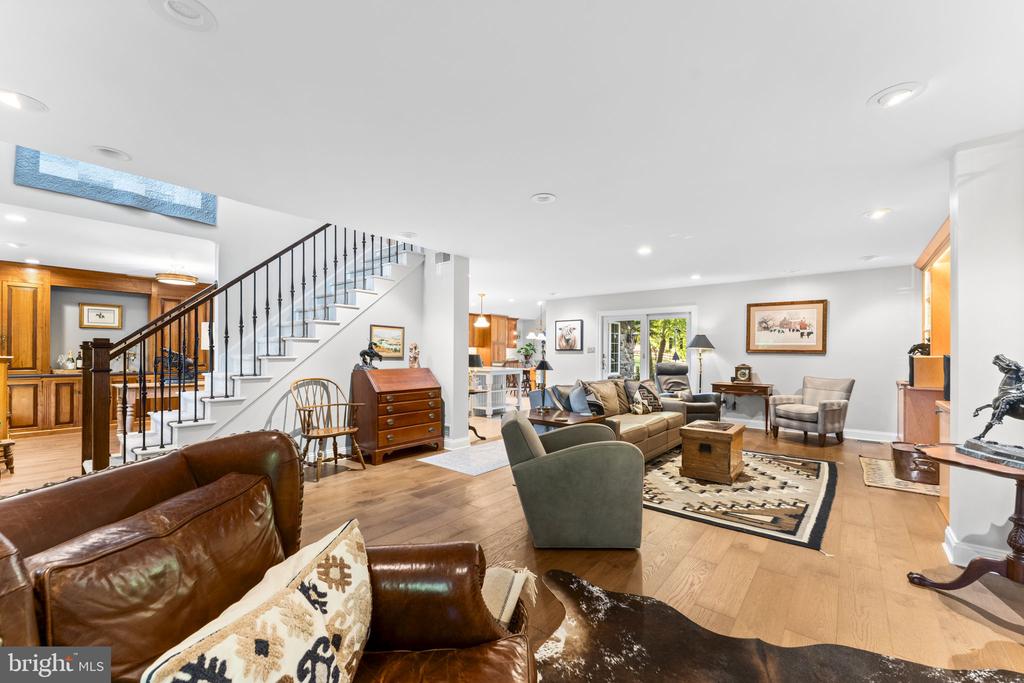 129 GREAT OAK DRIVE