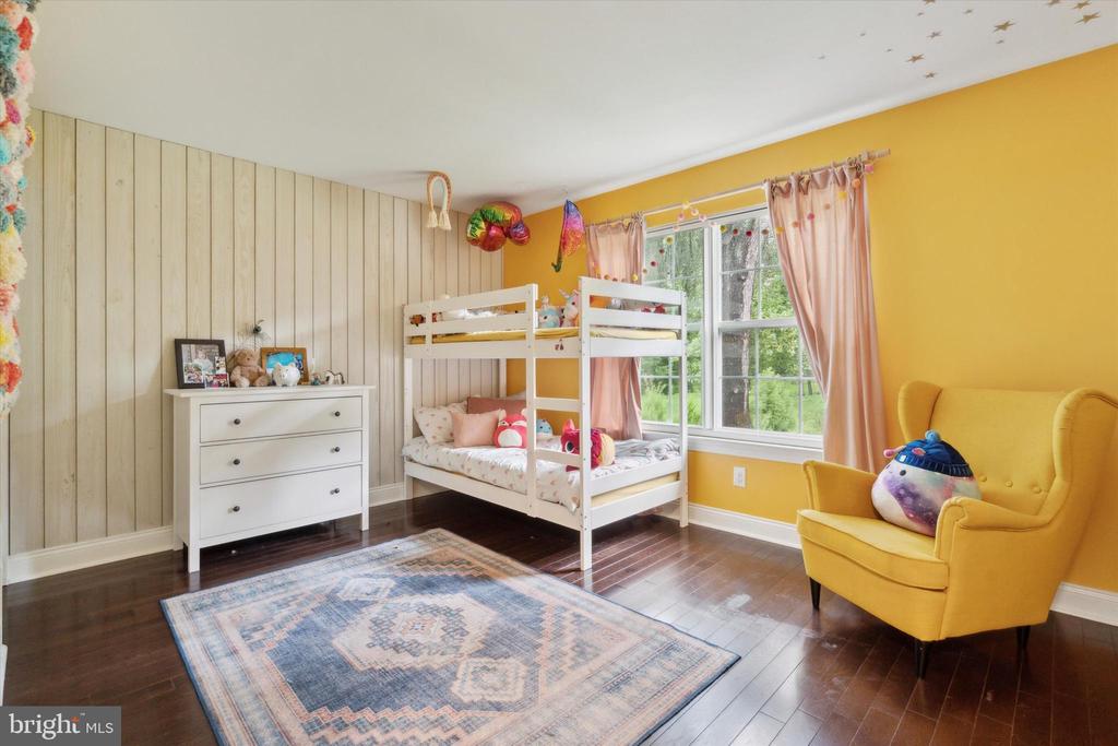422 RICES MILL ROAD