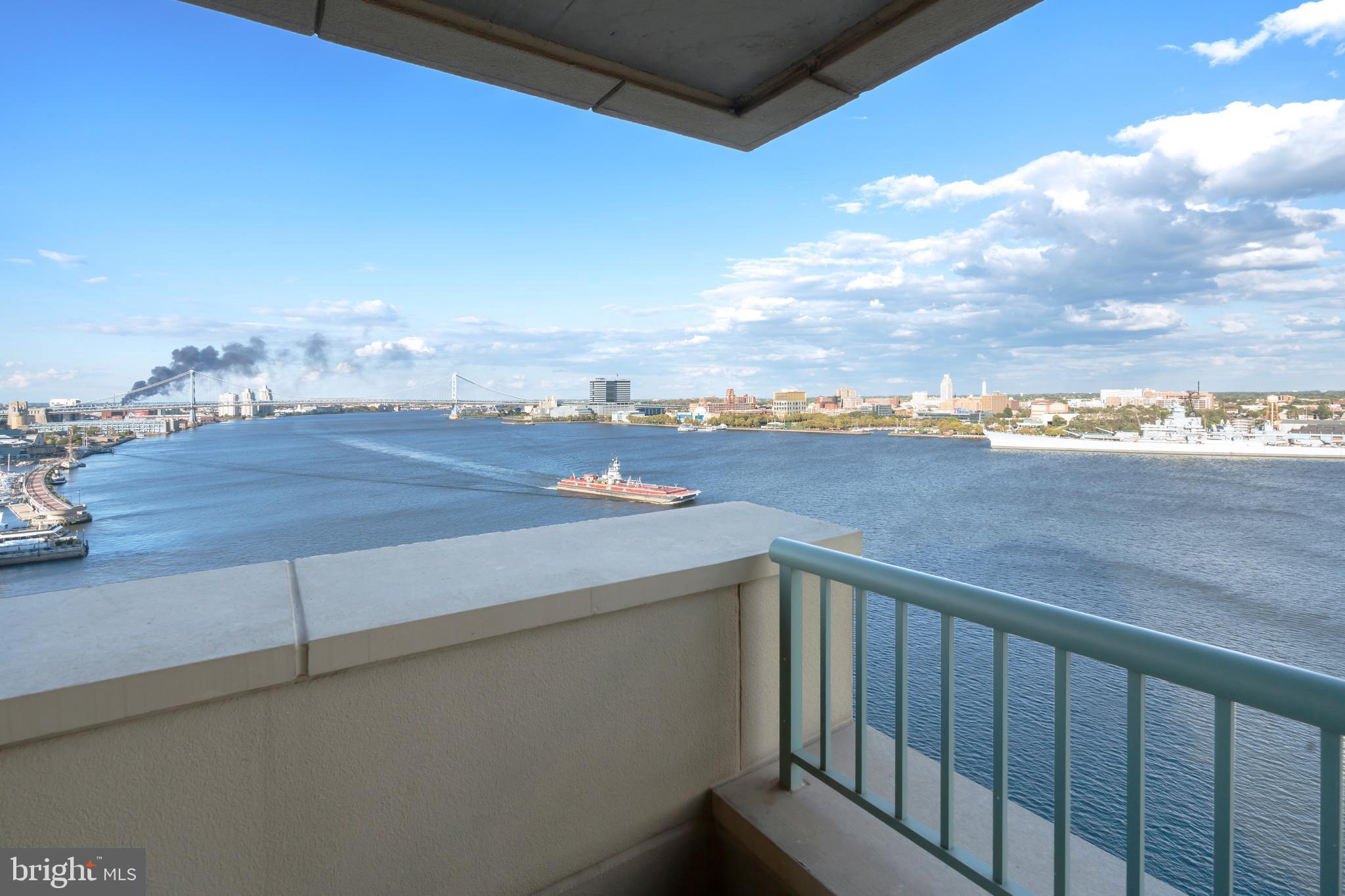717 S Columbus Blvd #1416