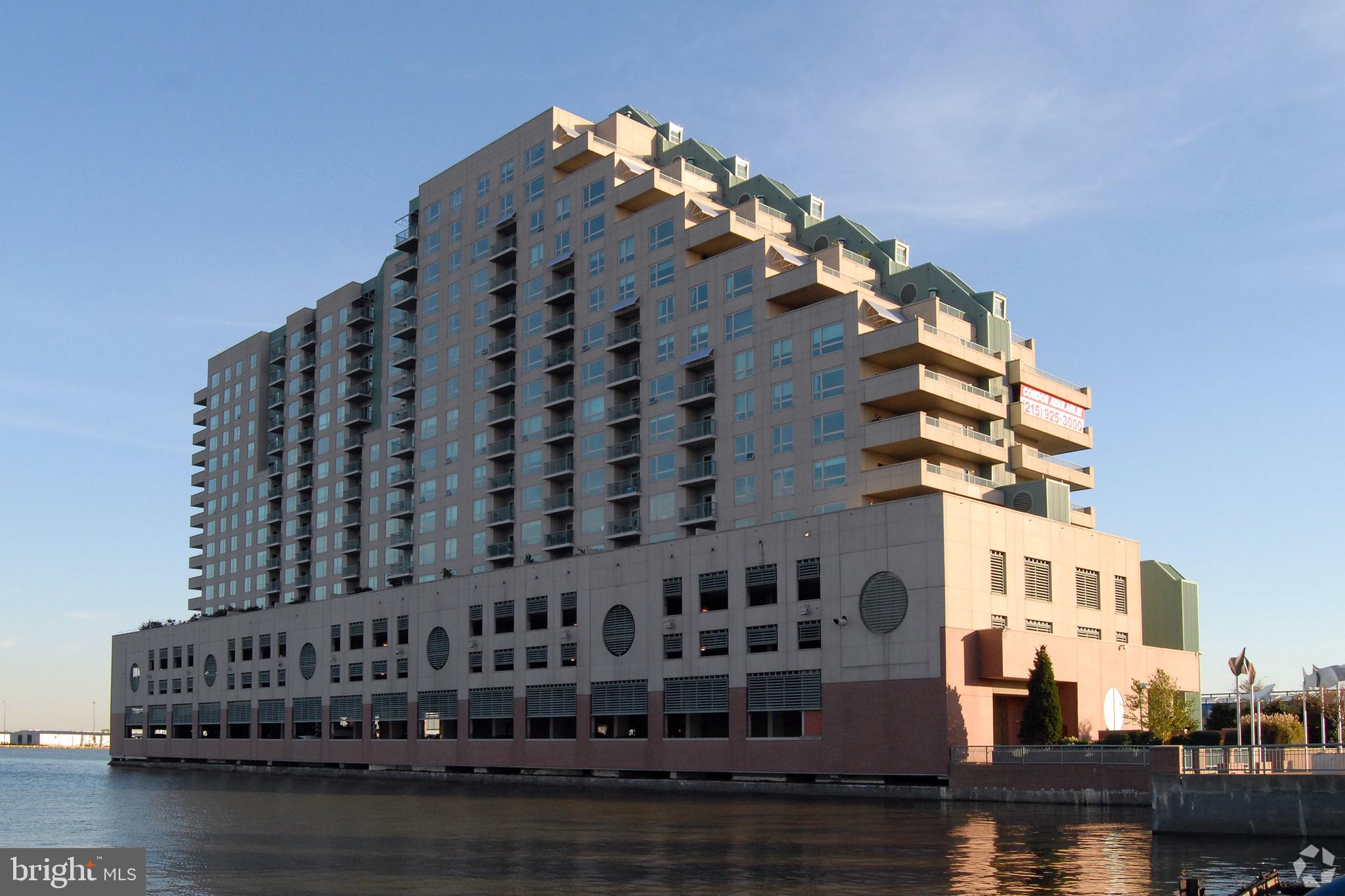 717 S Columbus Blvd #1416