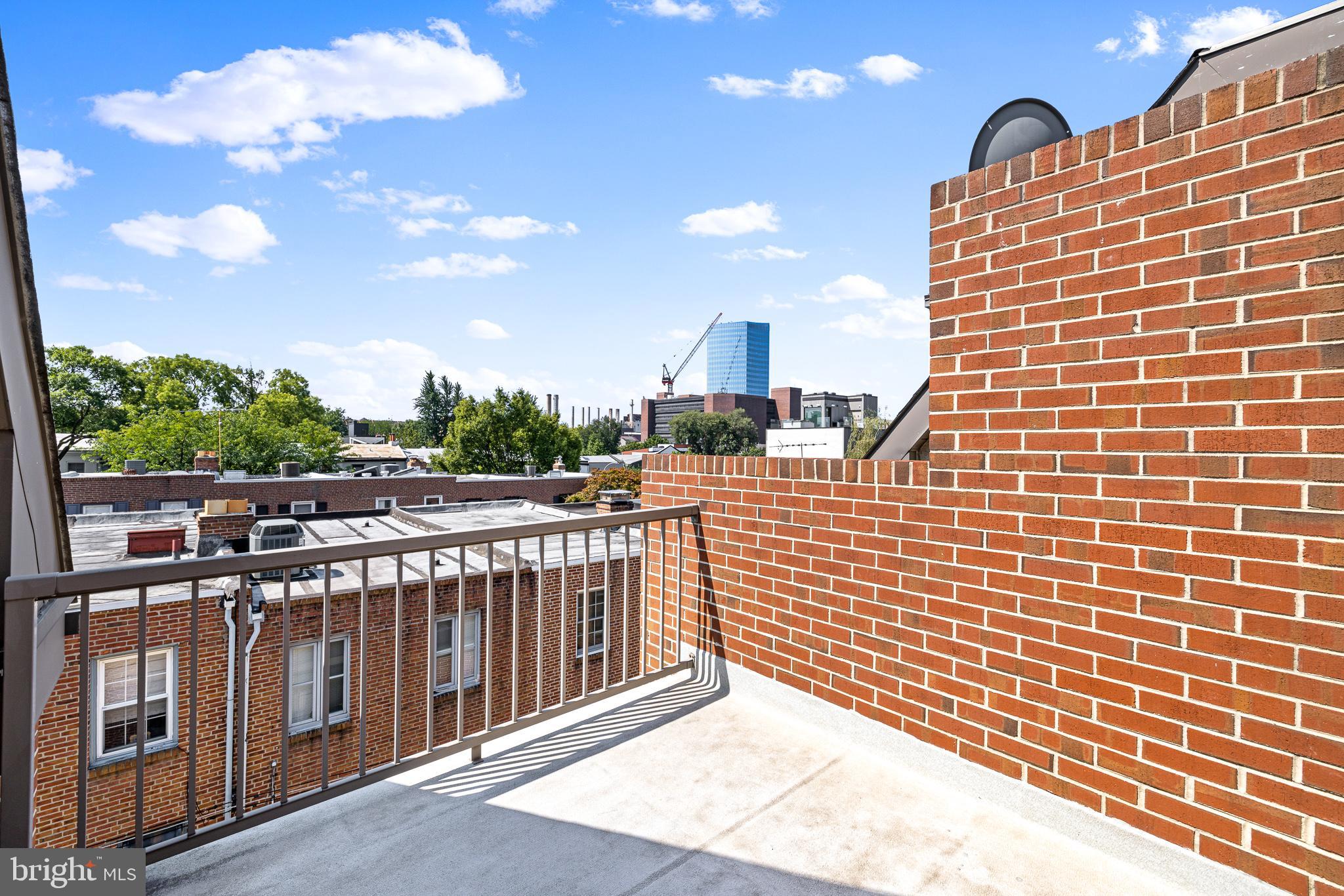 2505 Panama St