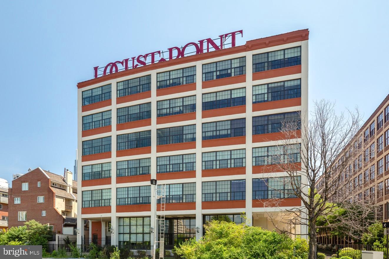 2429 Locust St #316