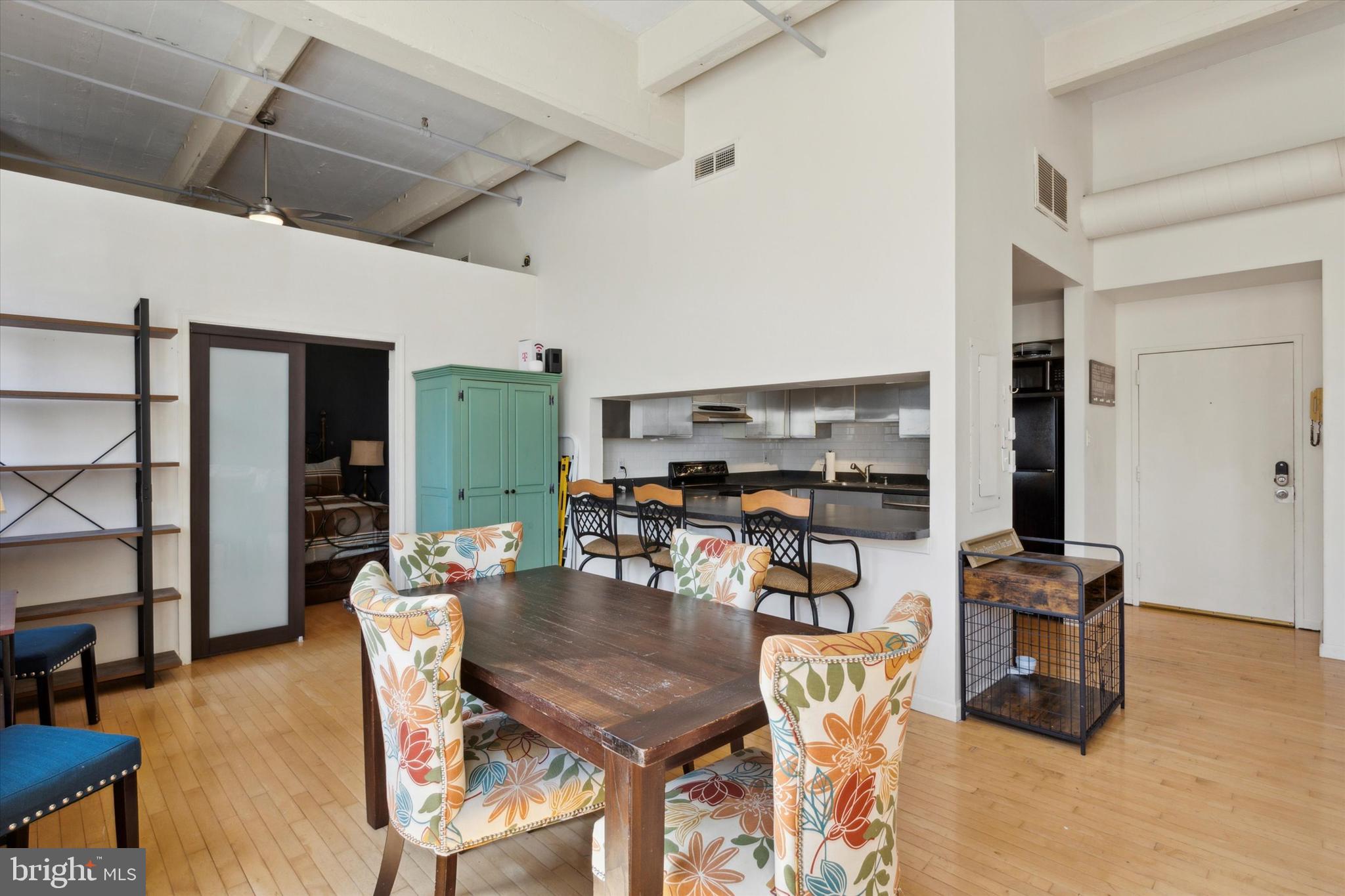 1238 Callowhill St #403