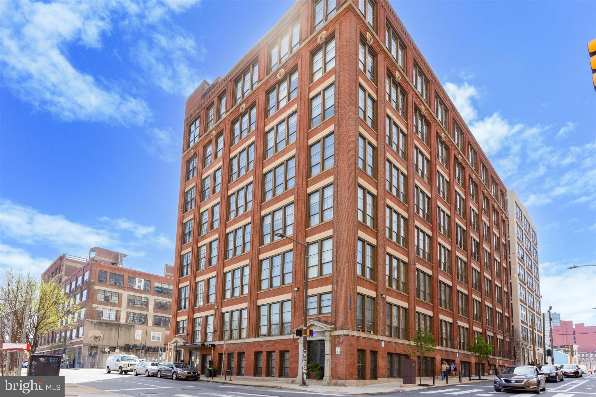 1238 Callowhill St #403