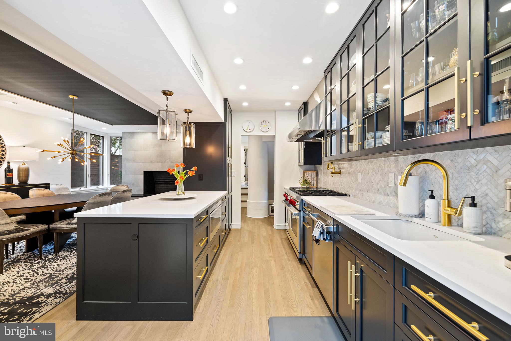 130-32 Delancey St