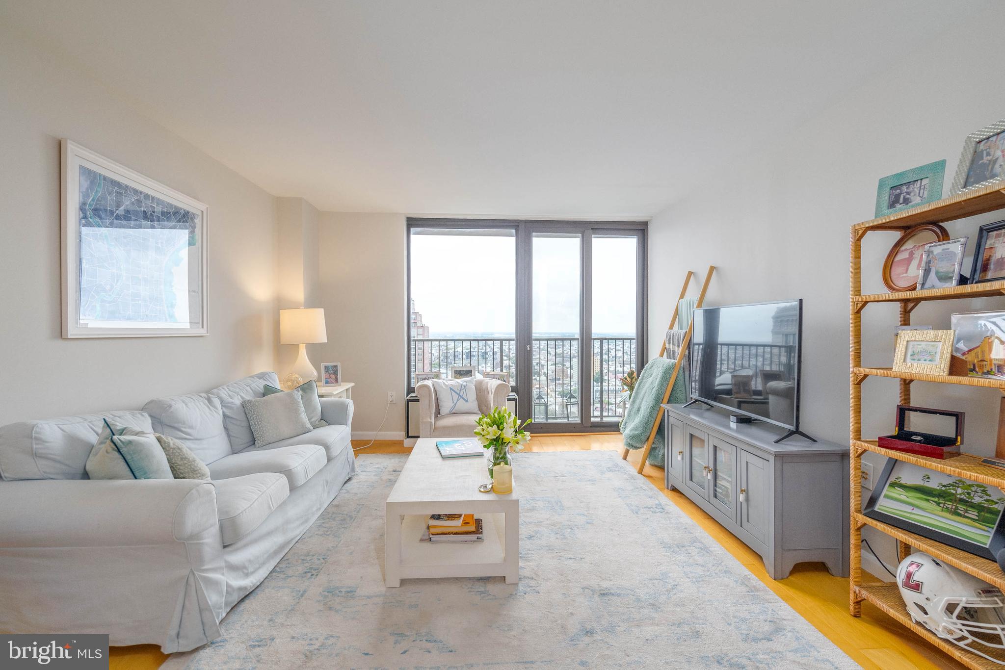 1420 Locust St #27p