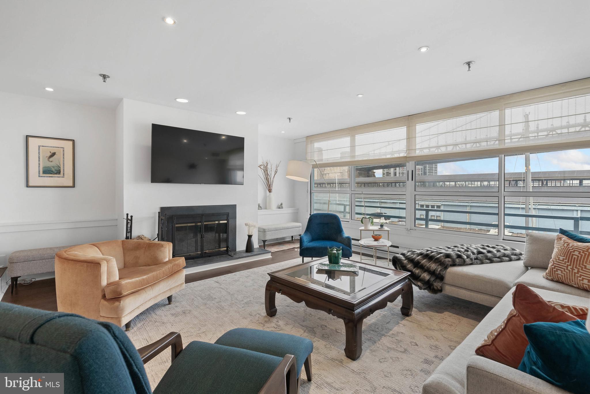 7 N Chris Columbus Blvd #233