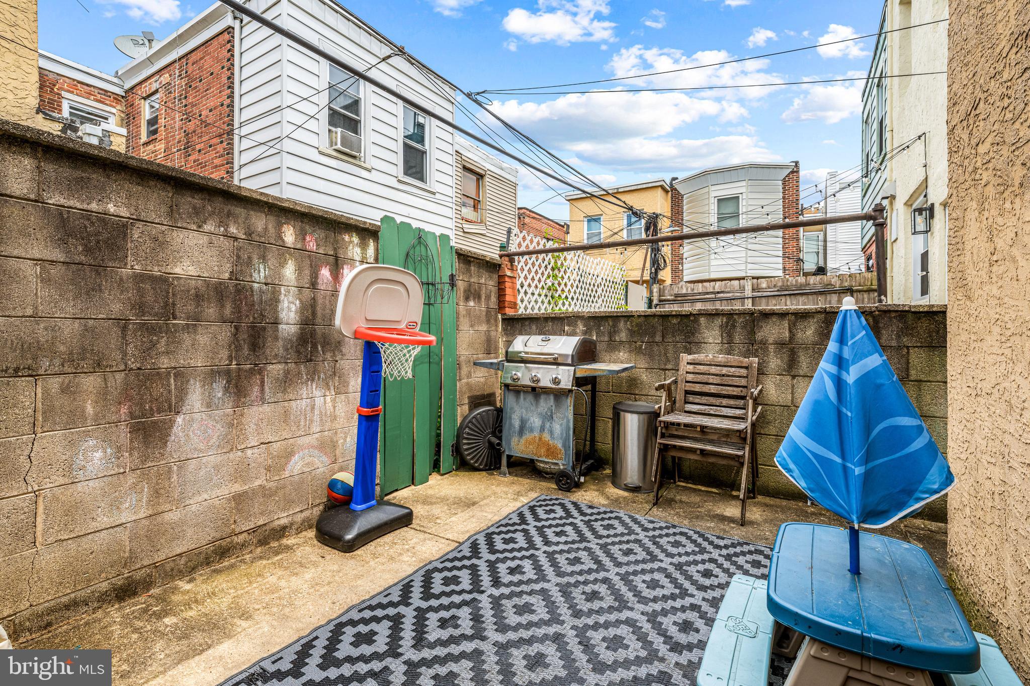 1115 Moore St