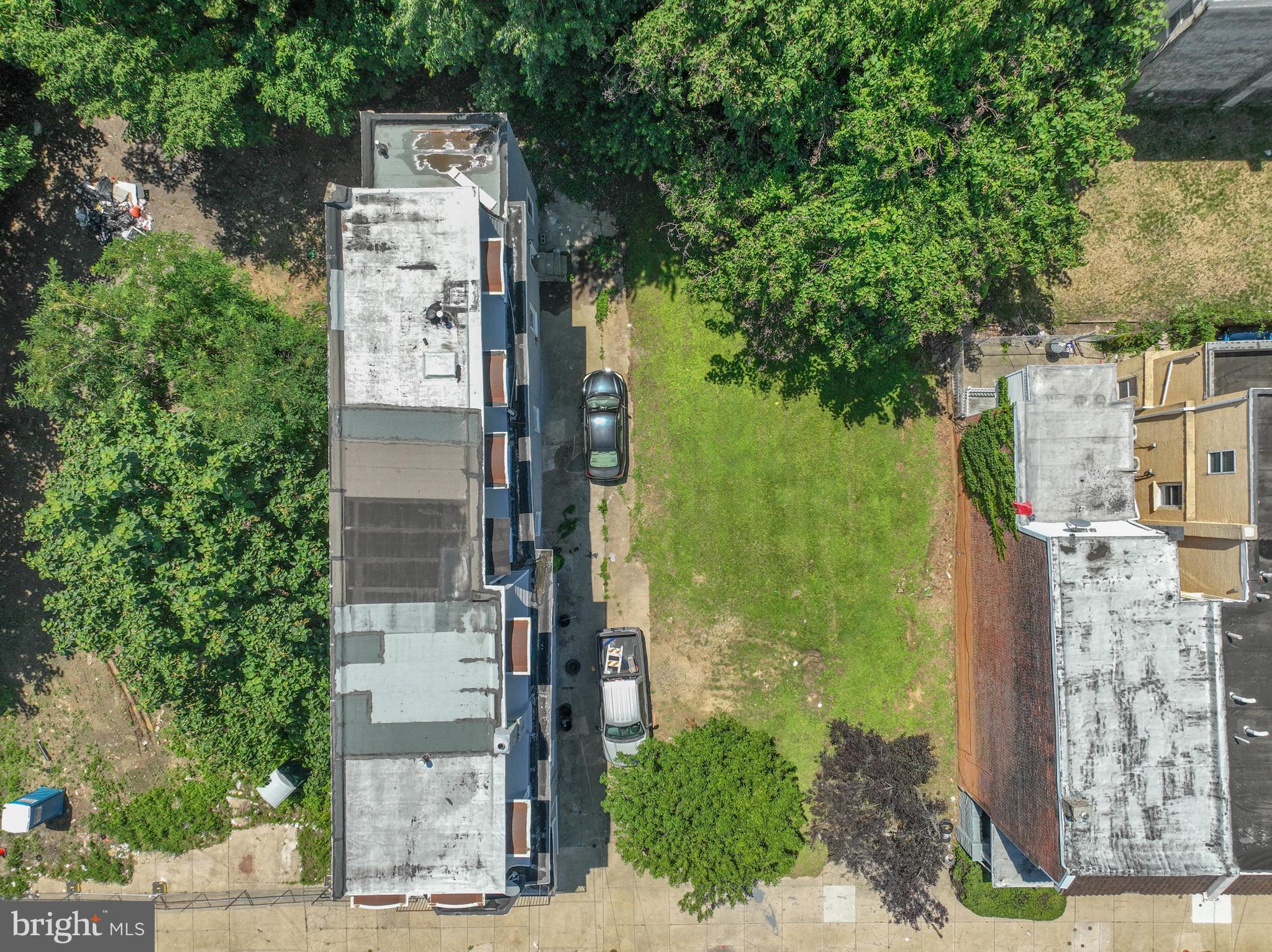 3920 W Girard Ave