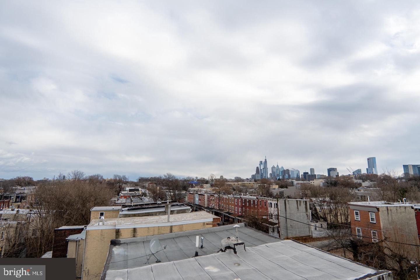 3861 Fairmount Ave