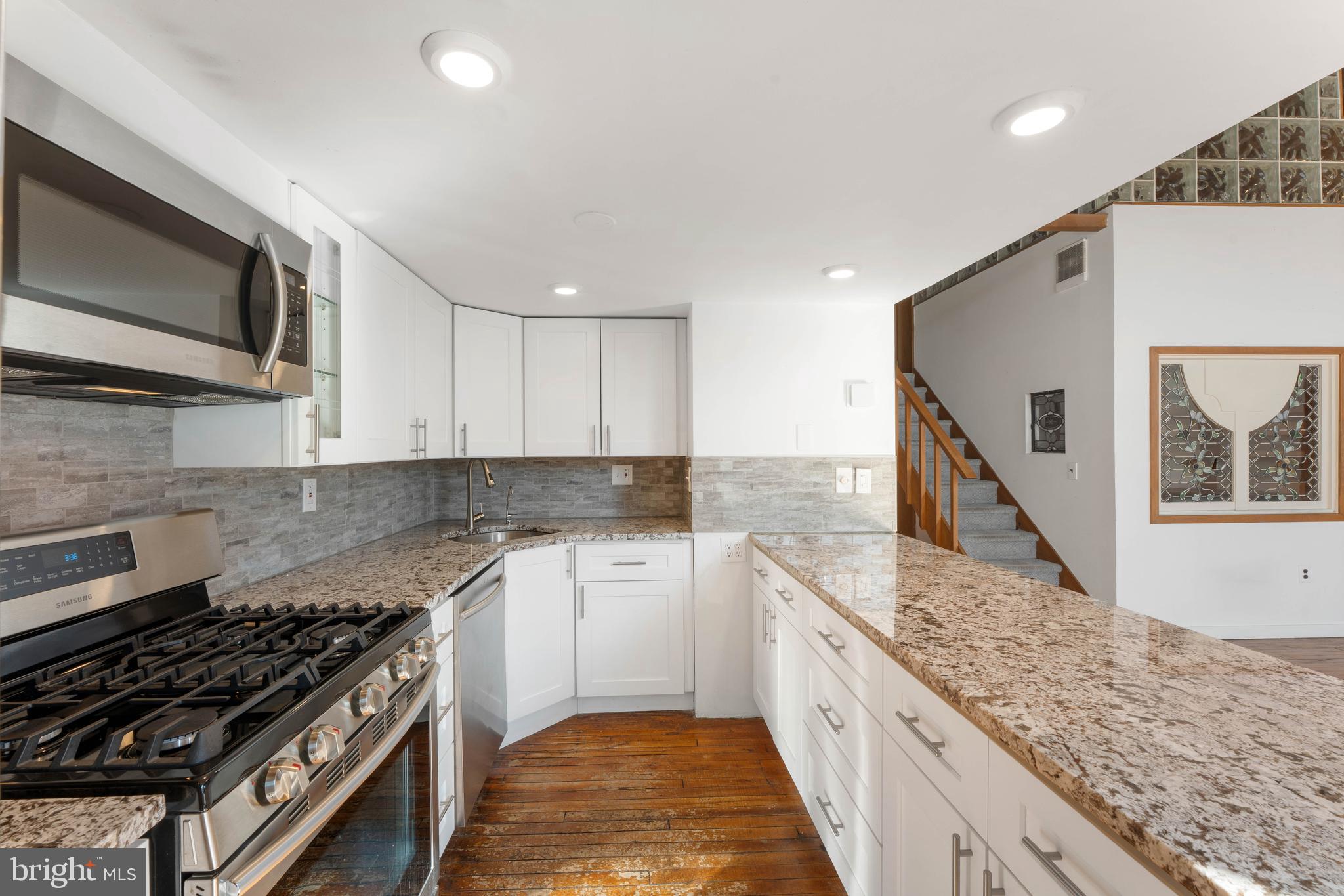 700 S 10TH STREET 2F