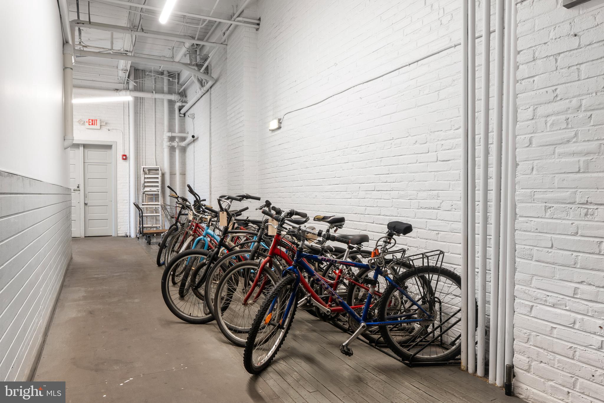 700 S 10TH STREET 2F