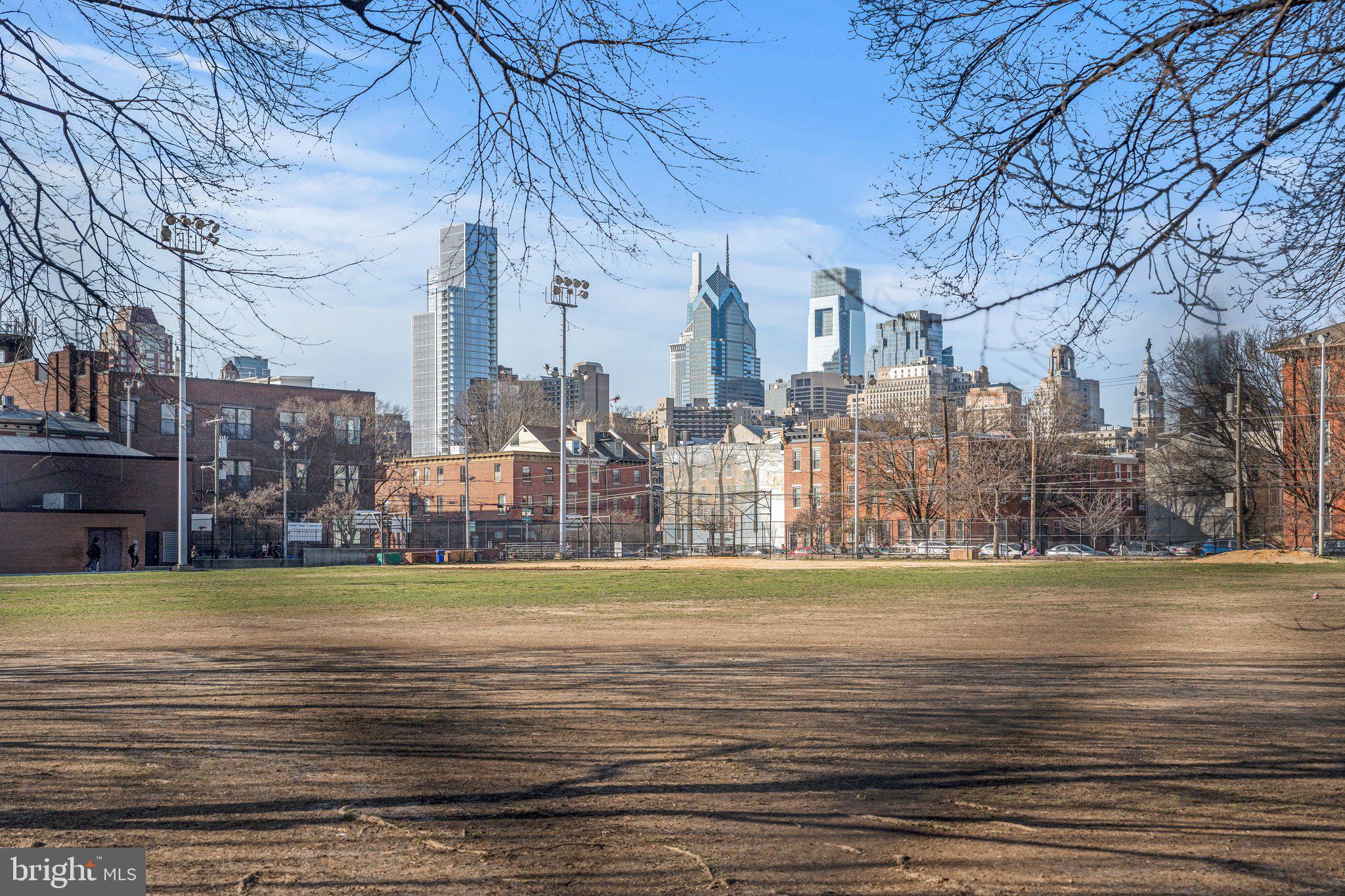 700 S 10TH STREET 2F