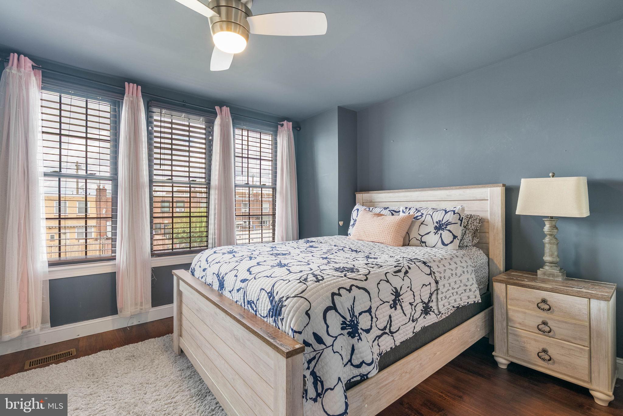 3423 LIVINGSTON STREET