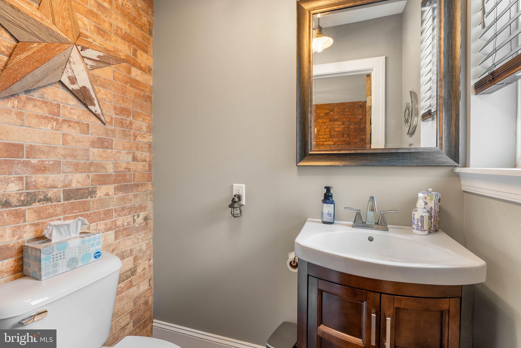 3423 LIVINGSTON STREET