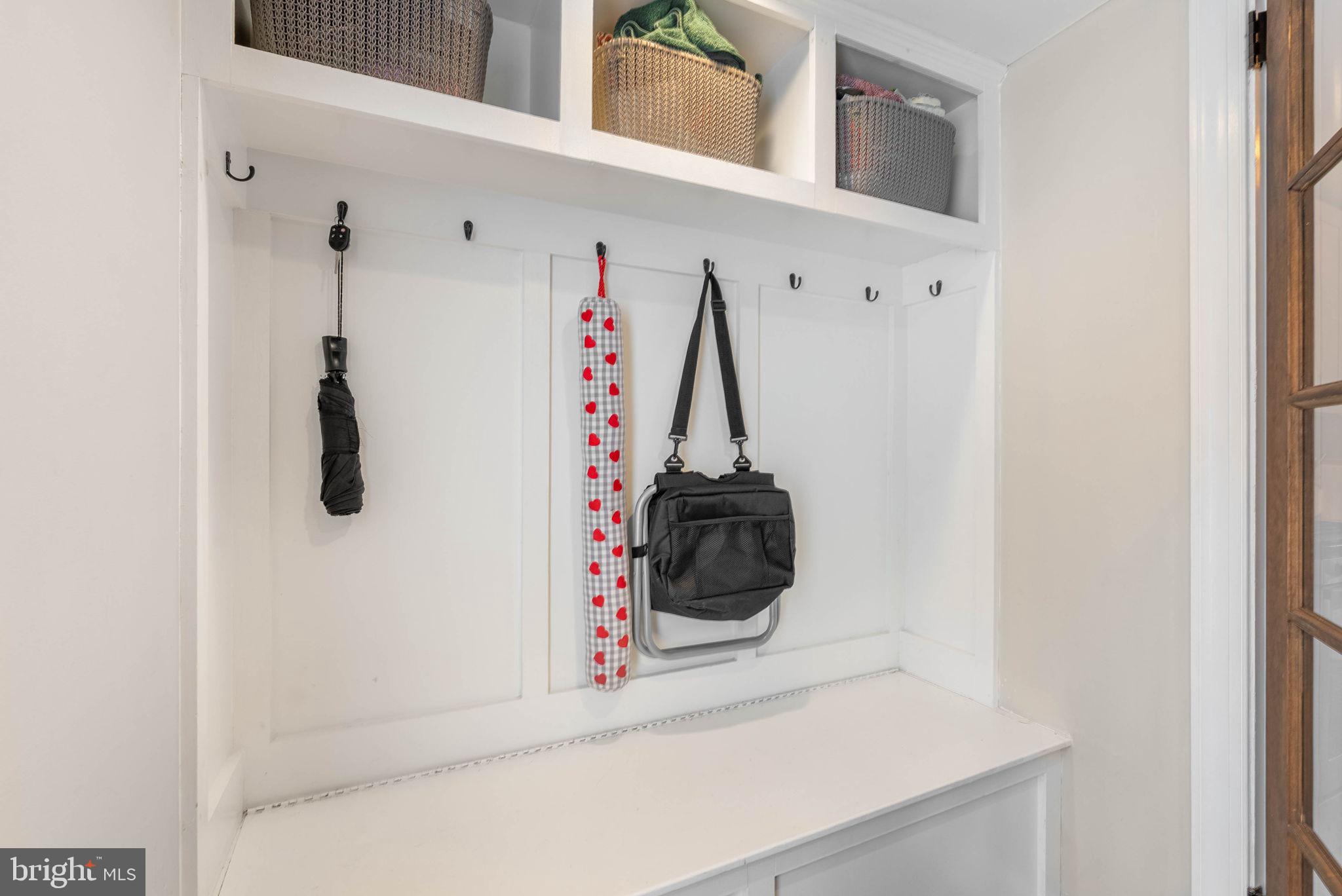 3423 LIVINGSTON STREET