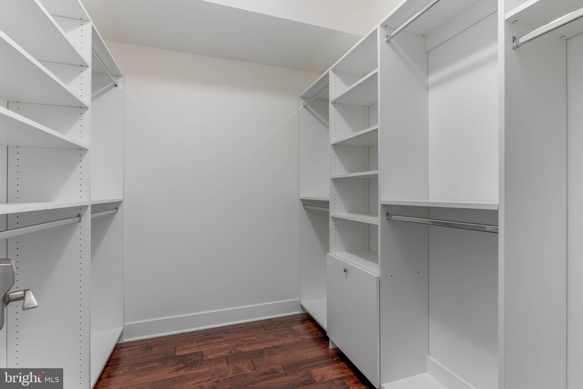 512 S FRONT STREET 14 2