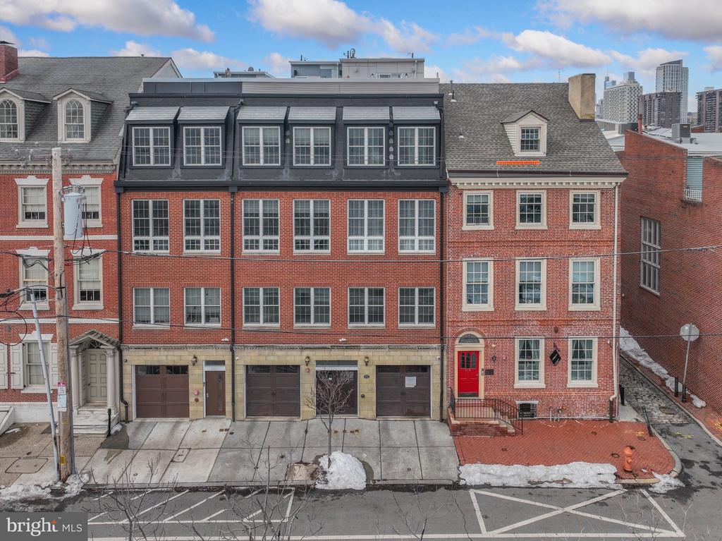 512 S FRONT STREET 14 2