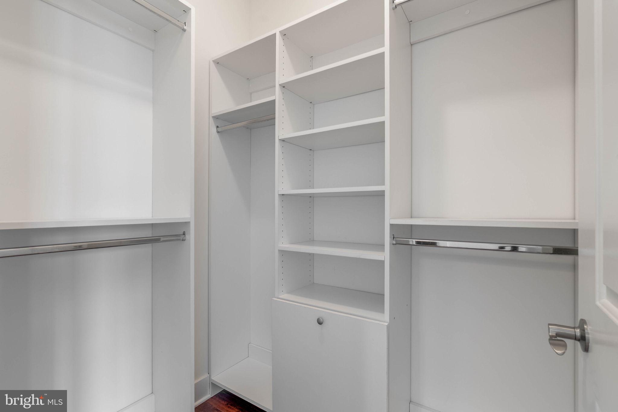 512 S FRONT STREET 14 2