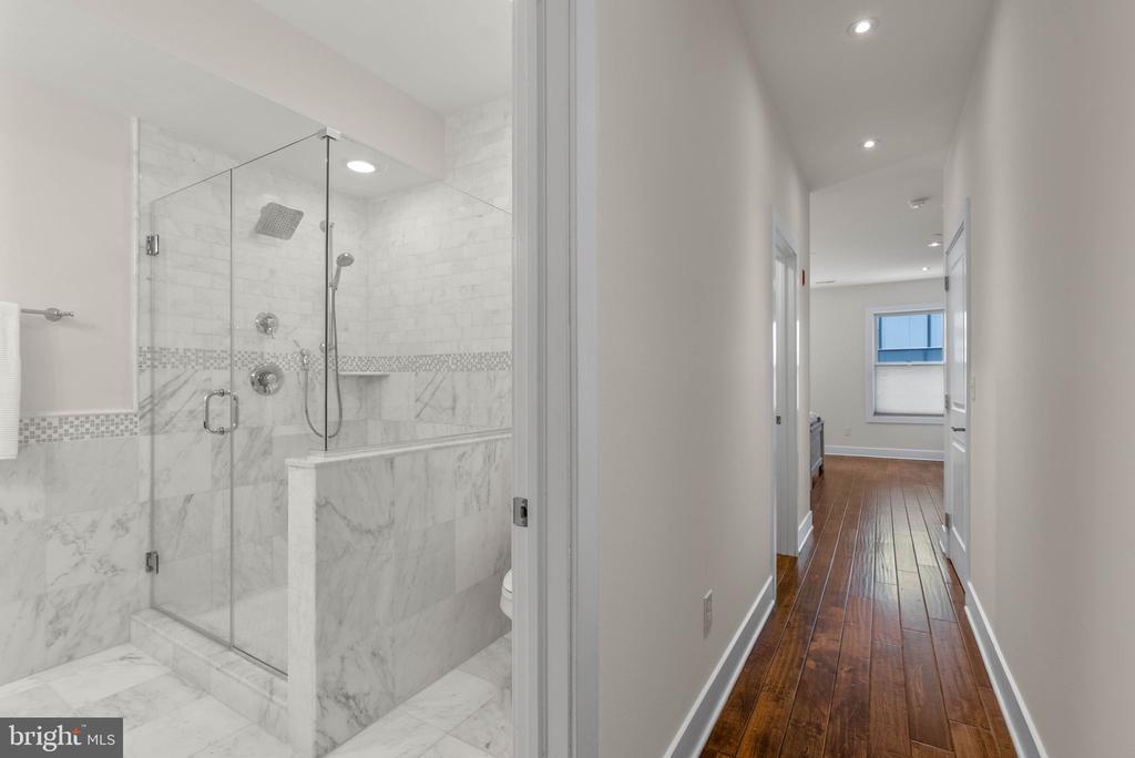 512 S FRONT STREET 14 2