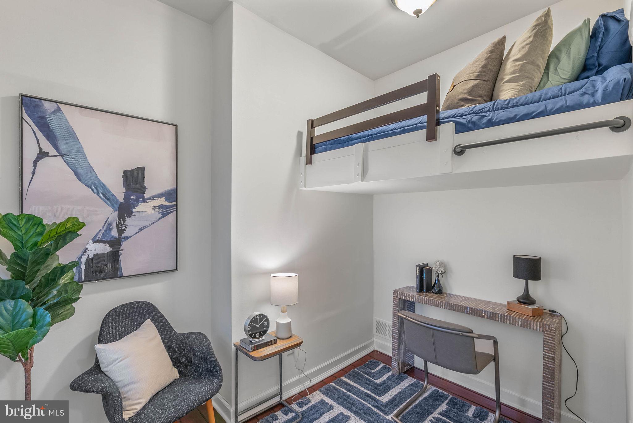 504 S 11TH STREET 06 33