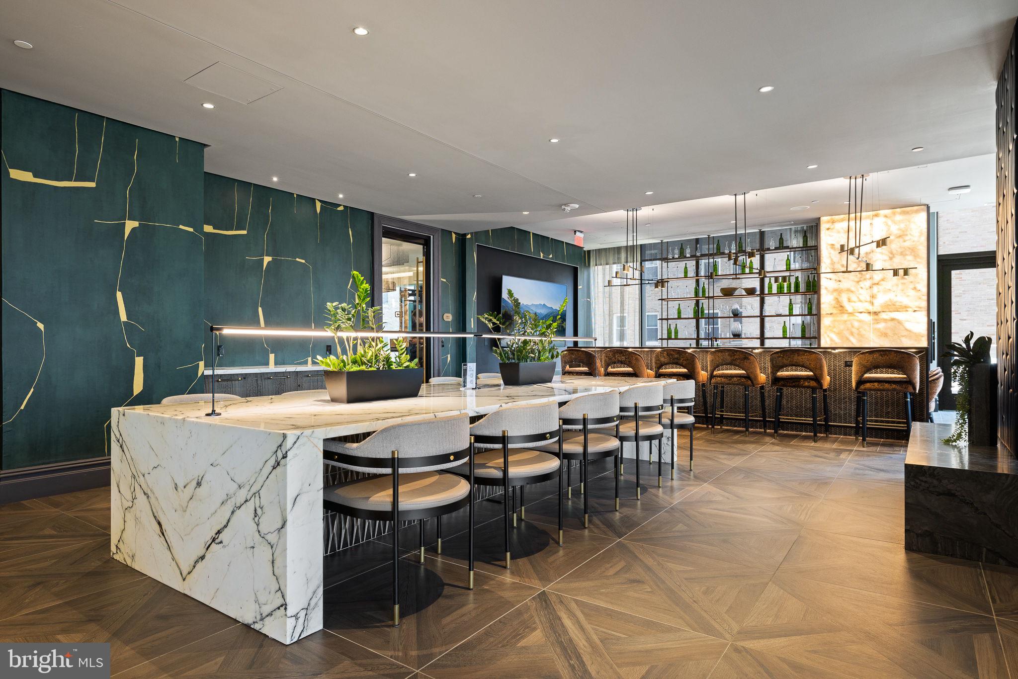 1911 WALNUT STREET 2804