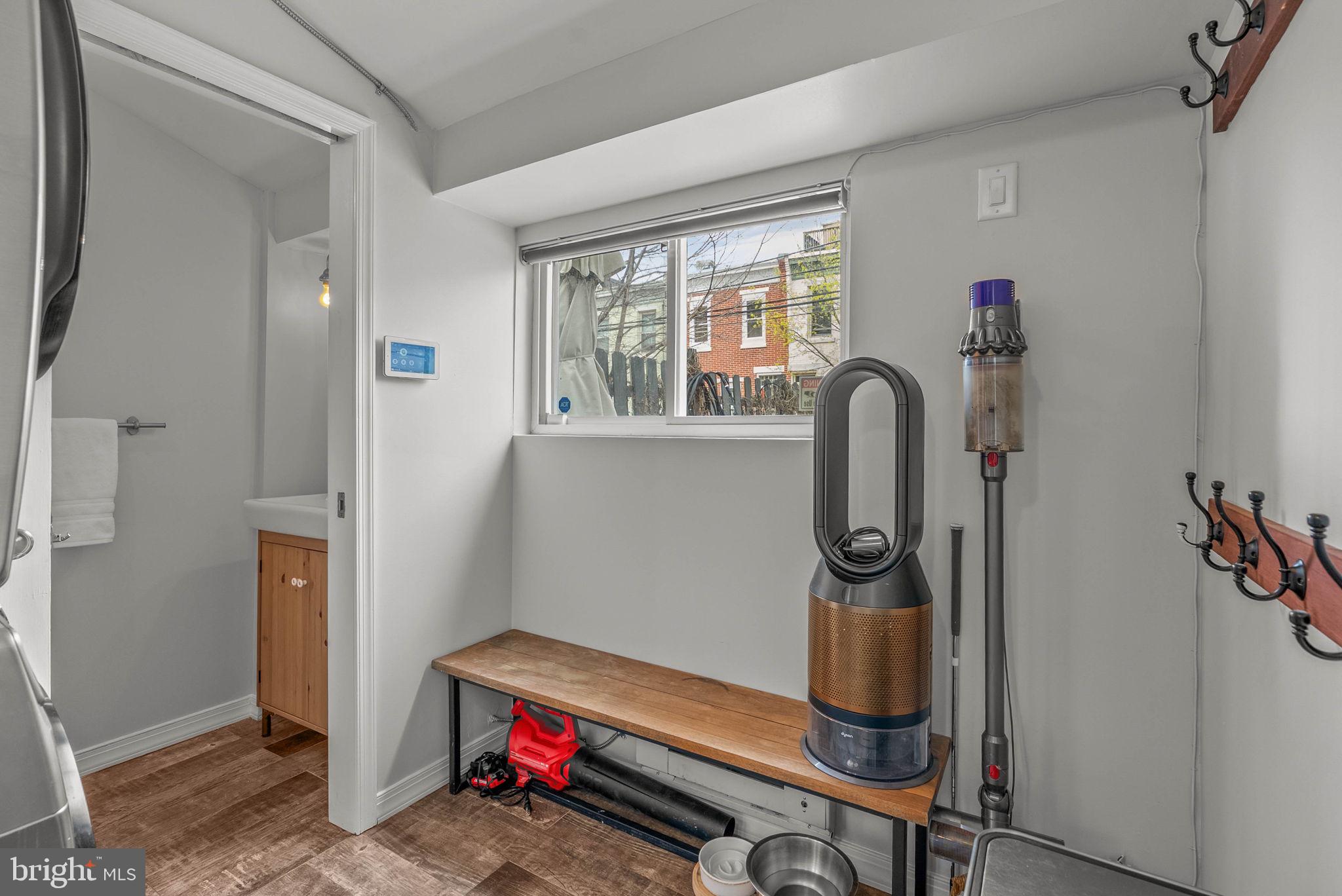 2729 CAMBRIDGE STREET