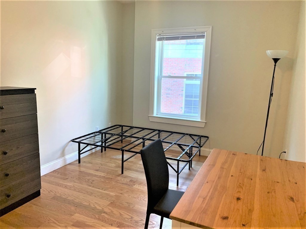 141 Brighton Ave # 2R
