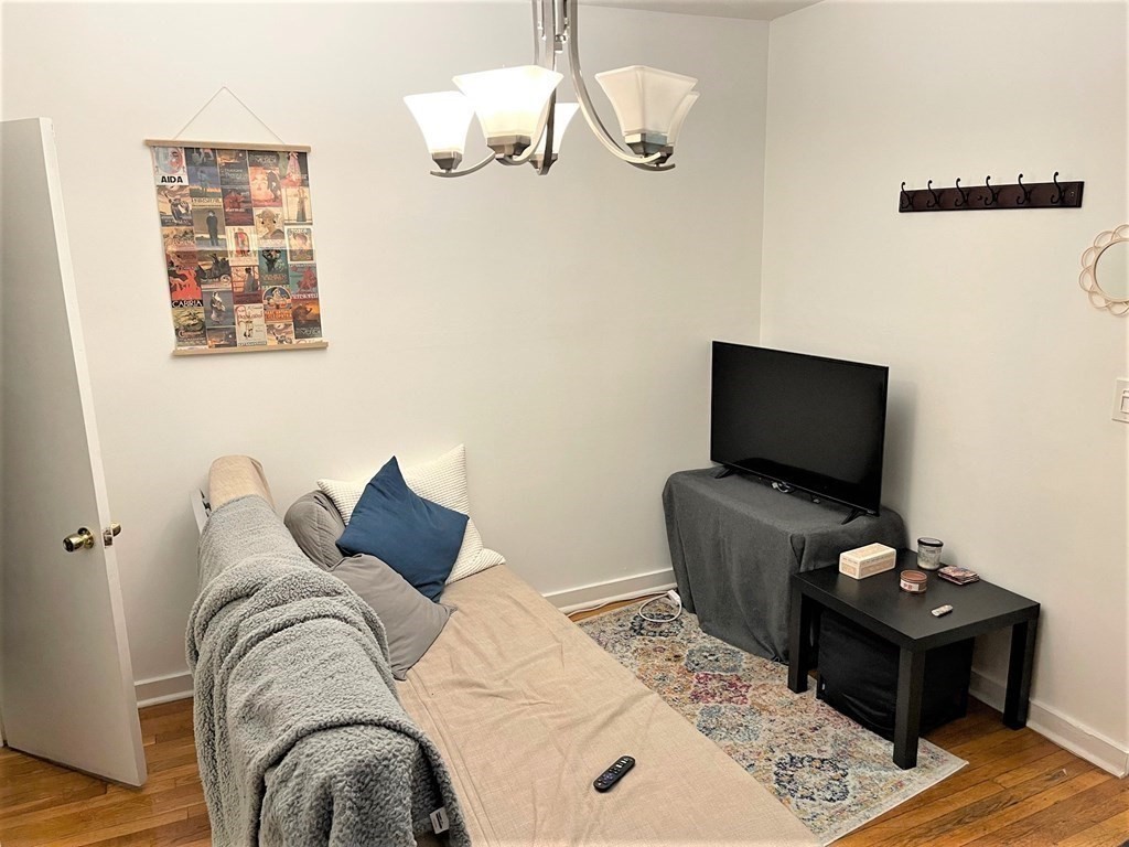 1404 Commonwealth Ave # 17