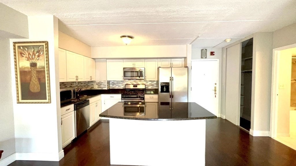 1500 Worcester Rd # 713