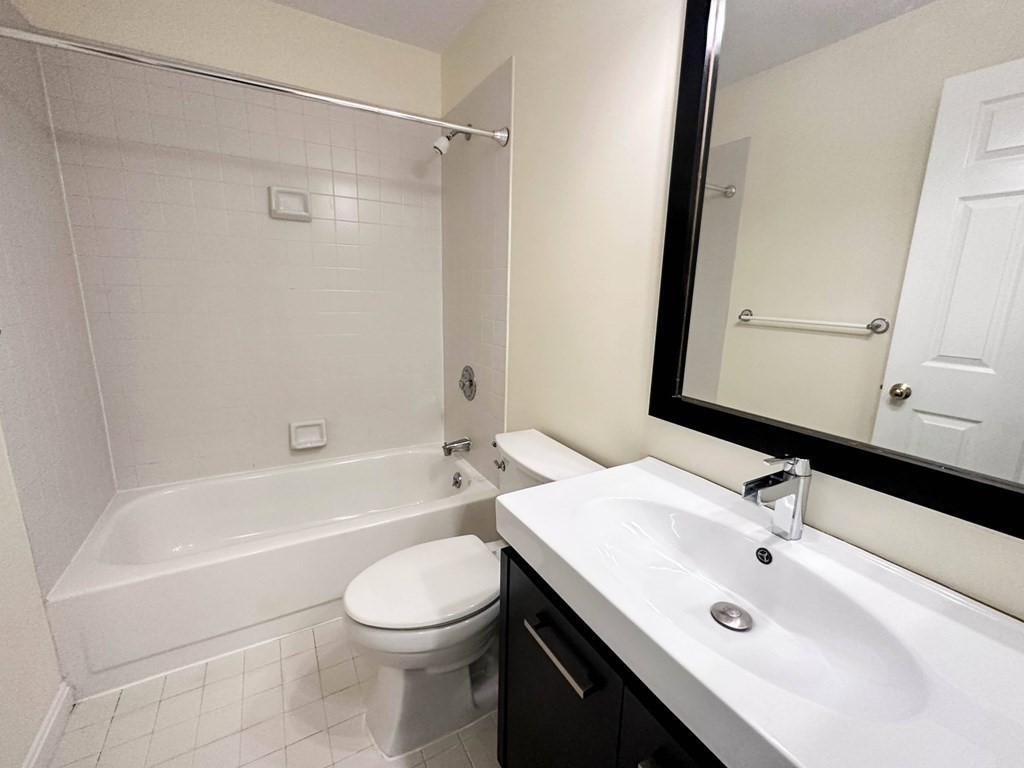 105 Bishops Forest Dr # 105