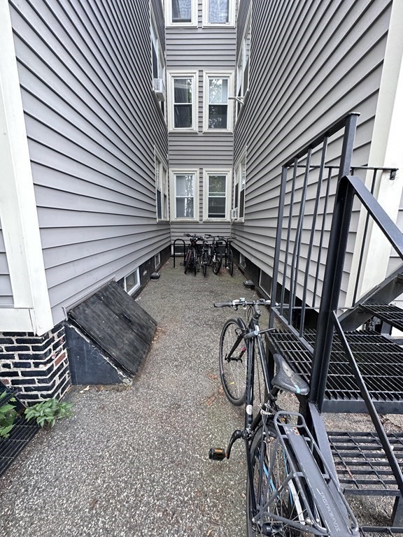 307 Elm St # 2