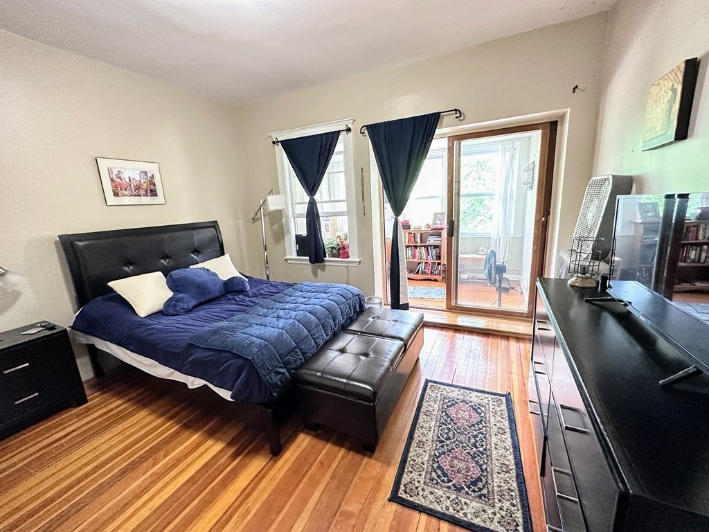 133 Chiswick Rd # 3
