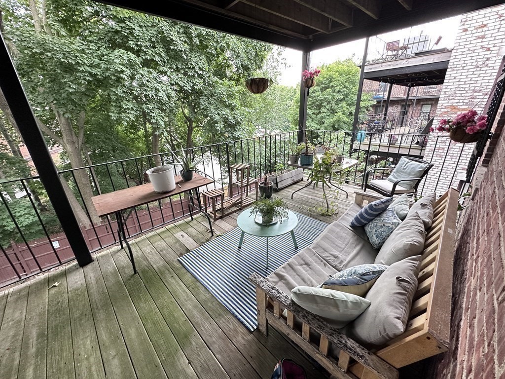 1870 Commonwealth Ave # 12