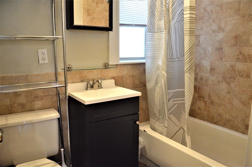 1677 Commonwealth Ave # 3
